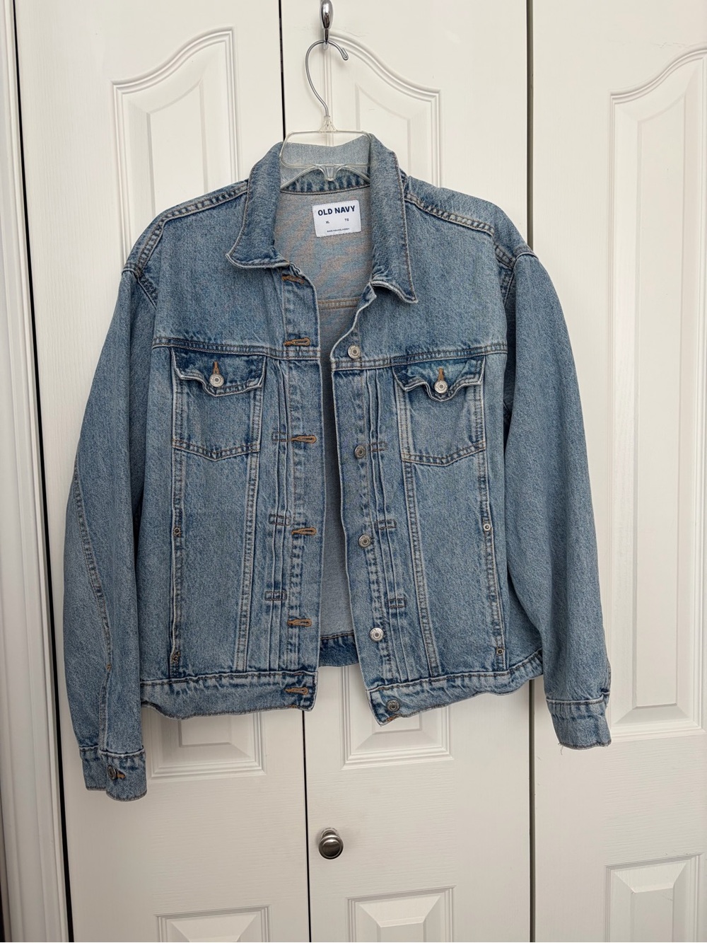 Old Navy Light Blue Denim Jacket - Classic Jean Trucker